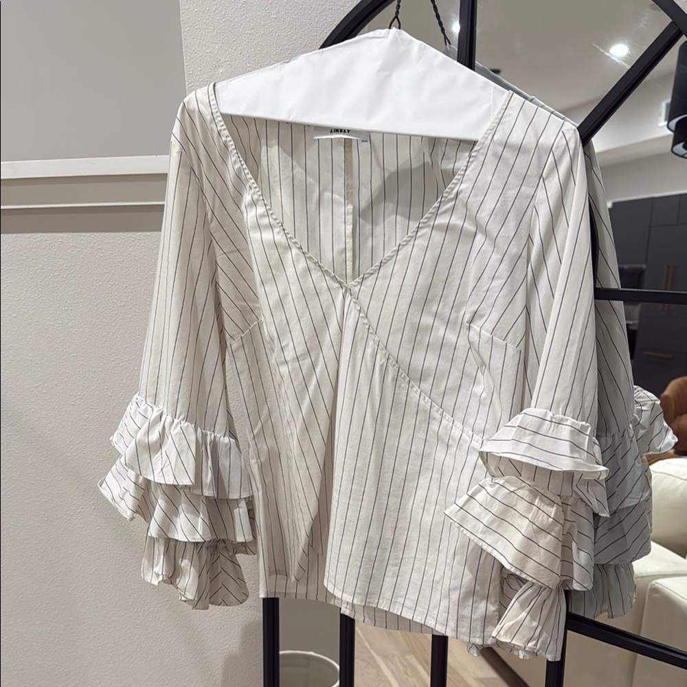 White Ruffled Relaxed Blouse